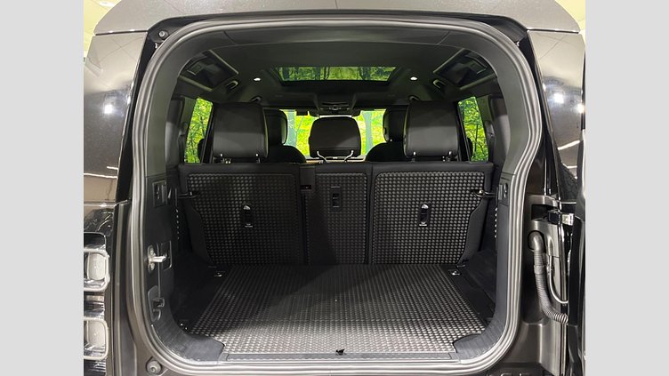 2023 認定中古車 Land Rover Defender 110 サントリーニブラック D300 AWD（AT） X