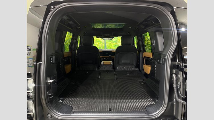2023 認定中古車 Land Rover Defender 110 サントリーニブラック D300 AWD（AT） X