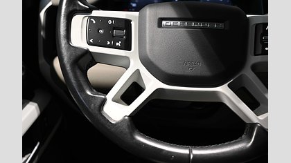 Defender 110 17