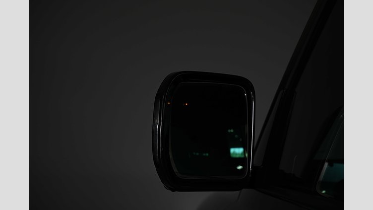 2023 Begagnad Land Rover Defender 110 Pangea Green AWD 110 D300 SE