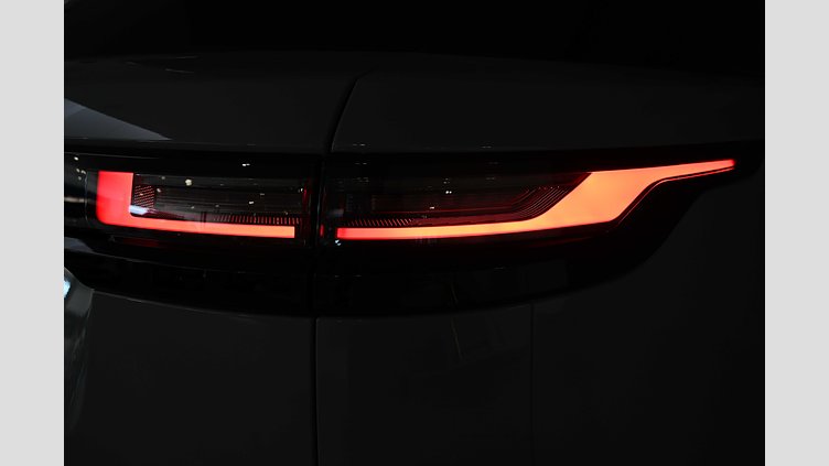 2024 Begagnad Land Rover Range Rover Velar Arroios Grey AWD P400e R-Dynamic HSE