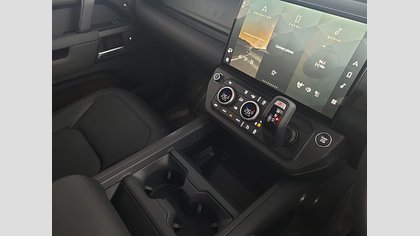 Defender 110 24