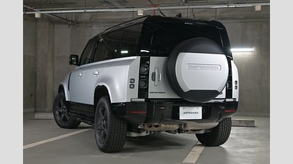 Defender 110 13