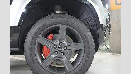 Defender 110 21