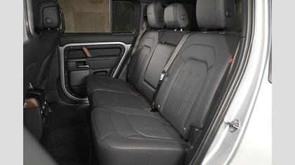 Defender 110 4