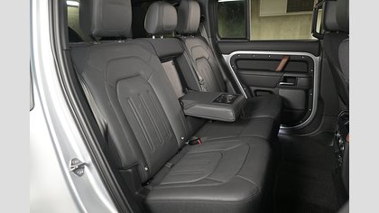 Defender 110 29