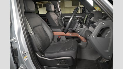 Defender 110 28