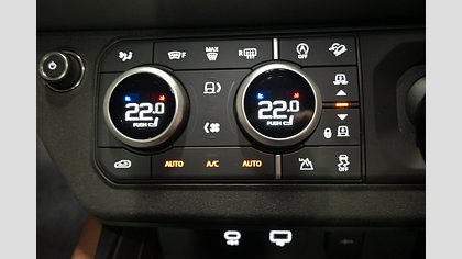 Defender 110 46
