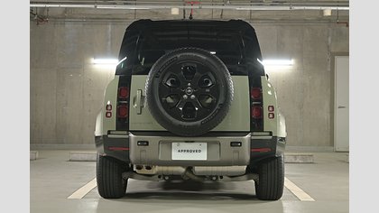 Defender 110 6