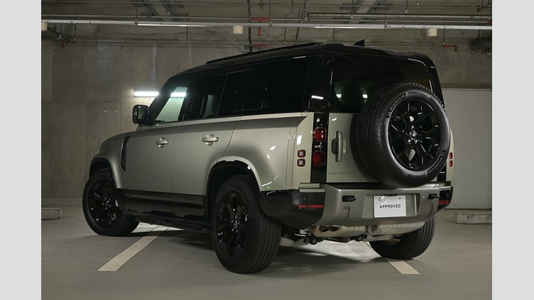 2024 認定中古車 Land Rover Defender 110 パンゲアグリーン D350 ディーゼルマイルドハイブリッド X-Dynamic HSE