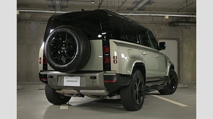 Defender 110 13