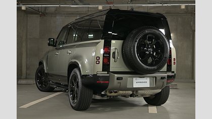 Defender 110 12