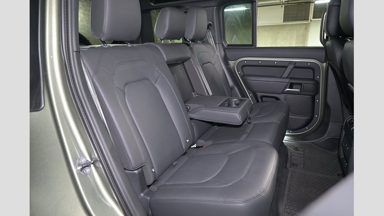 2024 認定中古車 Land Rover Defender 110 パンゲアグリーン D350 ディーゼルマイルドハイブリッド X-Dynamic HSE