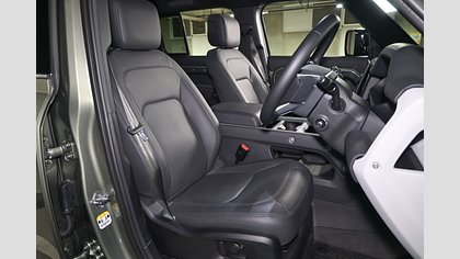 Defender 110 26