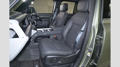 Defender 110 2