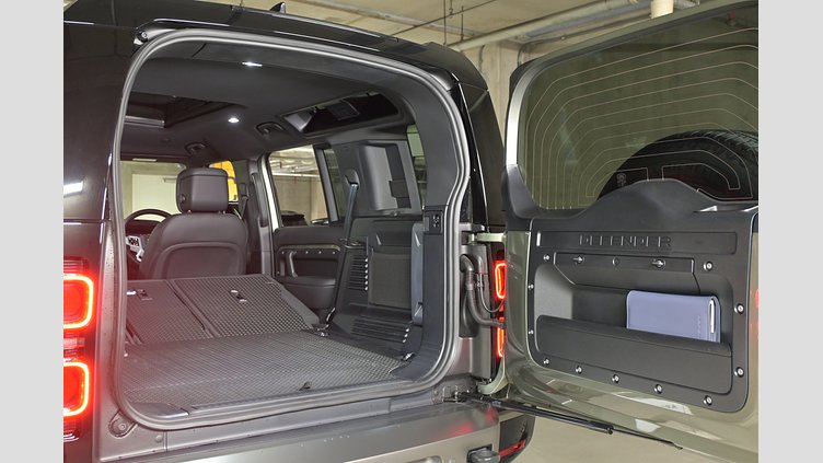 2024 認定中古車 Land Rover Defender 110 パンゲアグリーン D350 ディーゼルマイルドハイブリッド X-Dynamic HSE