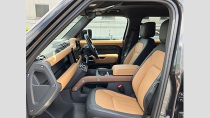 Defender 110 2