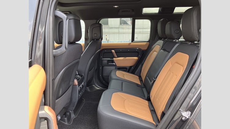 2023 認定中古車 Land Rover Defender 110 カルパチアングレイ D300 AWD（AT） X