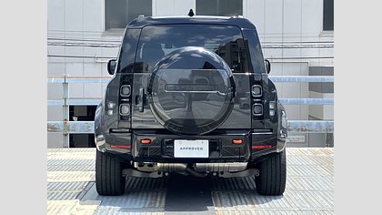 Defender 110 6