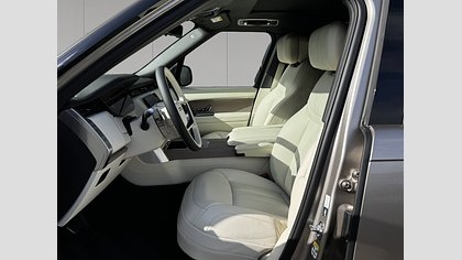 Range Rover 11