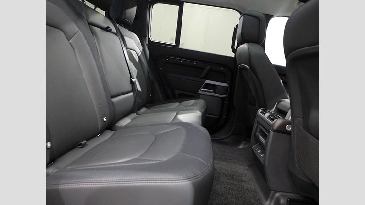 2024 認定中古車 Land Rover Defender 110 サントリーニブラック D300 AWD（AT） X-DYNAMIC HSE