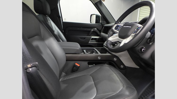 2024 認定中古車 Land Rover Defender 110 サントリーニブラック D300 AWD（AT） X-DYNAMIC HSE