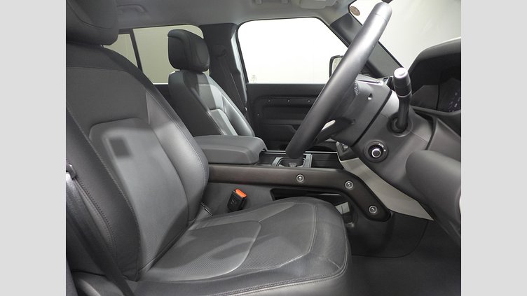 2024 認定中古車 Land Rover Defender 110 サントリーニブラック D300 AWD（AT） X-DYNAMIC HSE