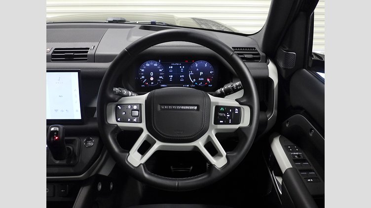 2024 認定中古車 Land Rover Defender 110 サントリーニブラック D300 AWD（AT） X-DYNAMIC HSE