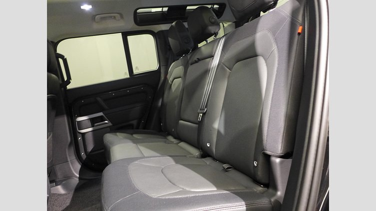 2024 認定中古車 Land Rover Defender 110 サントリーニブラック D300 AWD（AT） X-DYNAMIC HSE