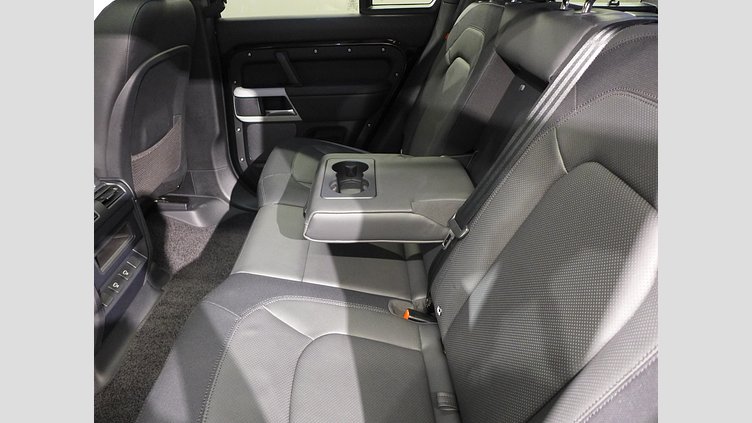 2024 認定中古車 Land Rover Defender 110 サントリーニブラック D300 AWD（AT） X-DYNAMIC HSE