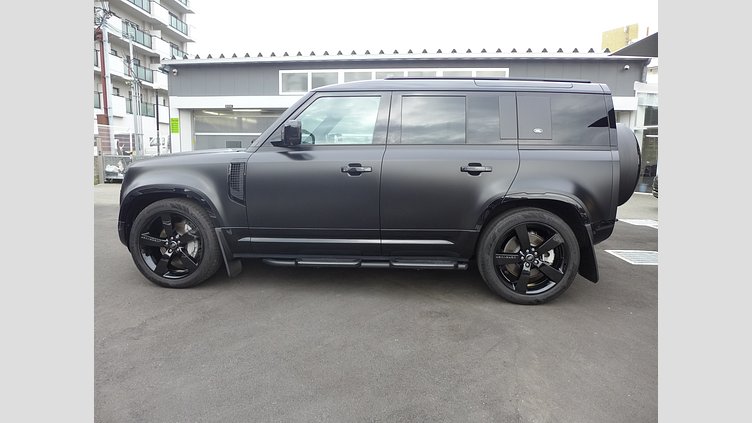 2024 認定中古車 Land Rover Defender 110 サントリーニブラック D300 AWD（AT） X-DYNAMIC HSE