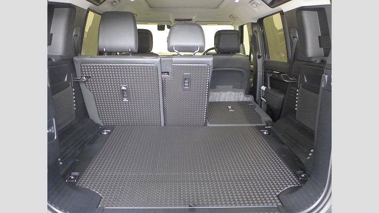 2024 認定中古車 Land Rover Defender 110 サントリーニブラック D300 AWD（AT） X-DYNAMIC HSE