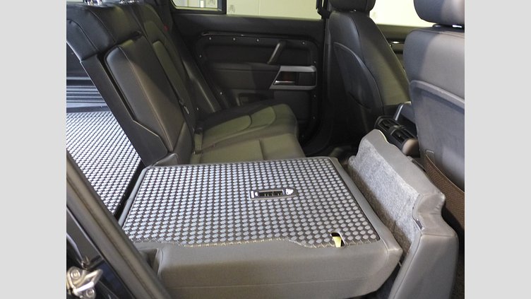 2024 認定中古車 Land Rover Defender 110 サントリーニブラック D300 AWD（AT） X-DYNAMIC HSE