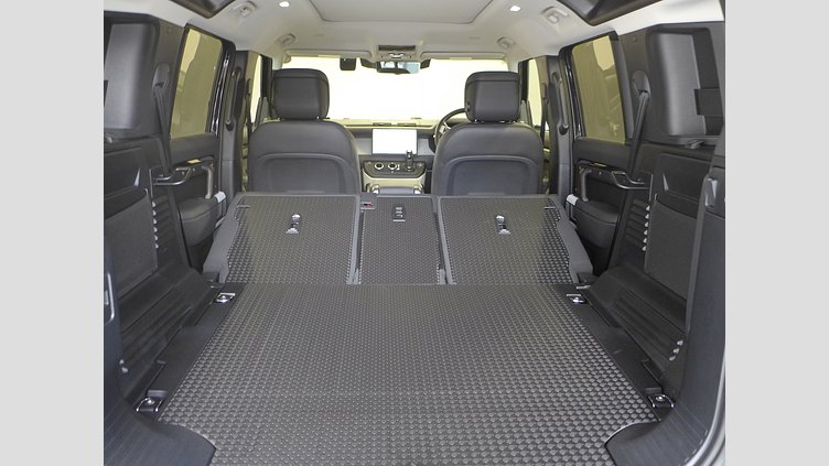 2024 認定中古車 Land Rover Defender 110 サントリーニブラック D300 AWD（AT） X-DYNAMIC HSE