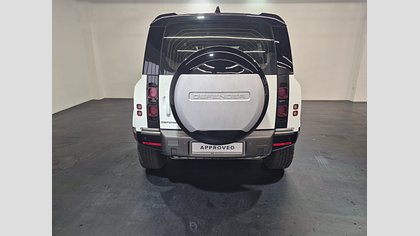 Defender 110 4