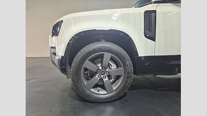 Defender 110 3
