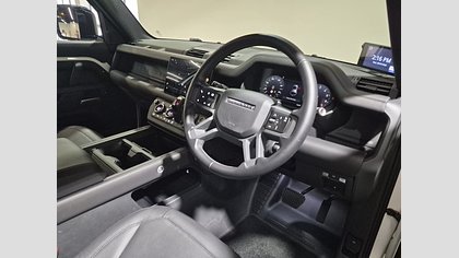 Defender 110 6
