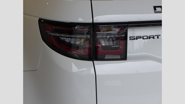 2024 認定中古車 Land Rover Discovery Sport フジホワイト プラグインハイブリッド（ガソリン） 標準ホイール Dynamic HSE