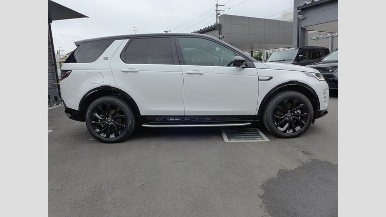 2024 認定中古車 Land Rover Discovery Sport フジホワイト プラグインハイブリッド（ガソリン） 標準ホイール Dynamic HSE