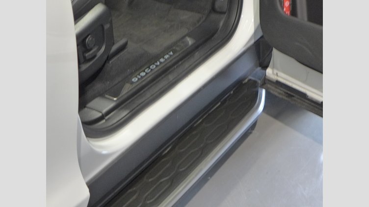 2024 認定中古車 Land Rover Discovery Sport フジホワイト プラグインハイブリッド（ガソリン） 標準ホイール Dynamic HSE