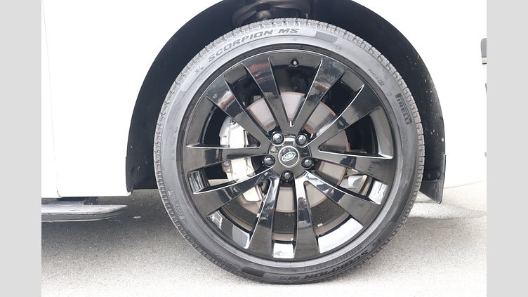 2024 認定中古車 Land Rover Range Rover Sport フジホワイト D300マイルドハイブリッド スタンダードホイールベース Dynamic SE