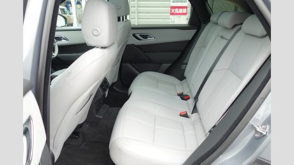 Range Rover Velar 4