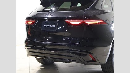 F-Pace 15