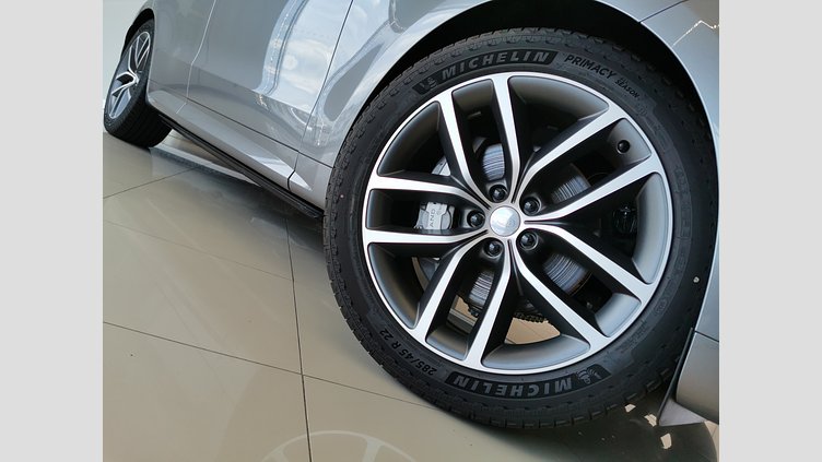 2025 認定中古車 Land Rover Range Rover Sport アイガーグレイ D300マイルドハイブリッド スタンダードホイールベース Dynamic HSE