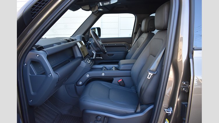 2025 認定中古車 Land Rover Defender 110 ゴンドワナストーン D350 ディーゼルマイルドハイブリッド X-Dynamic HSE
