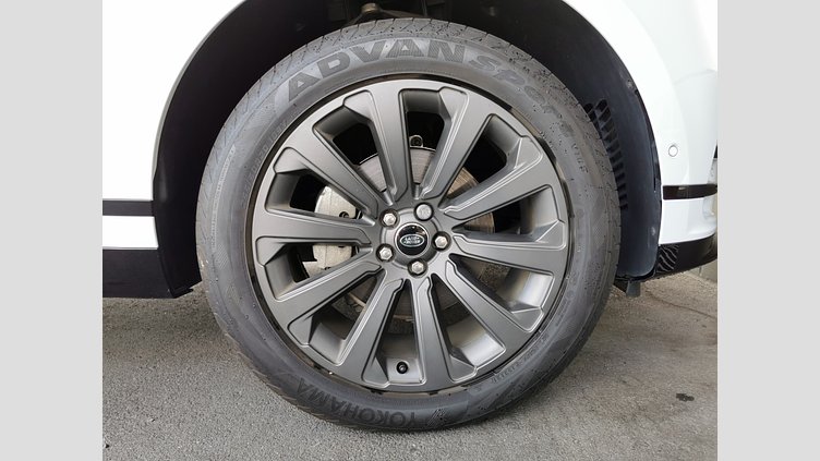 2017 認定中古車 Land Rover Range Rover Velar ユーロンホワイト D180 R-DYNAMIC SE