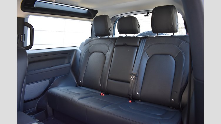 2023 認定中古車 Land Rover Defender 90 タスマンブルー P300 AWD（AT） SE