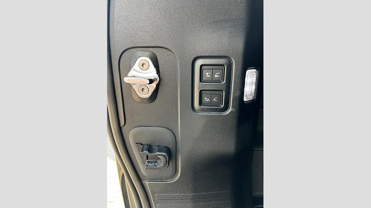 2022 Approved Land Rover Defender 110 Silicon Silver AWD D300 X
