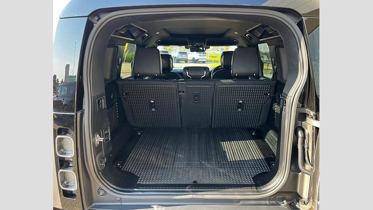 2022 Approved Land Rover Defender 110 Silicon Silver AWD D300 X