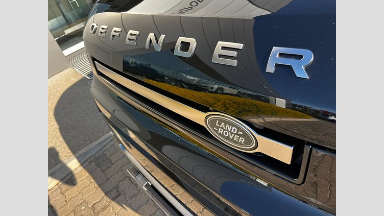 2022 Approved Land Rover Defender 110 Silicon Silver AWD D300 X